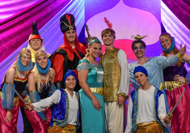 Cosmo Entertainment show